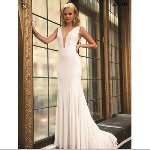 Jovani gown with bridal belt-size 8